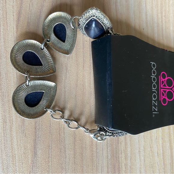 Paparazzi Necklace and Bracelet - Picture 4 of 7